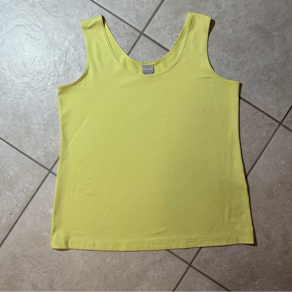 🍀Chico’s 2 lime green tank great for traveling EUC🍀